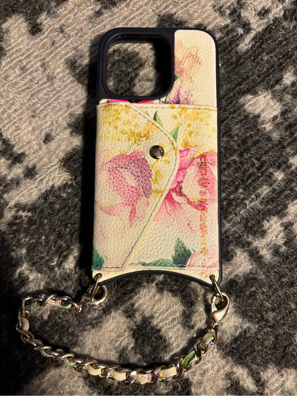Bandolier 15 Pro floral wallet case and wristlet